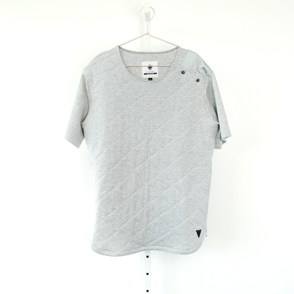 Tackma Fly Tampa Quilted Pullover Tee in Grey 🏈